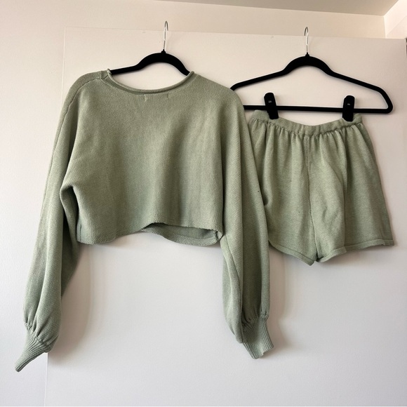 Tops - Green Knit Sweater and Shorts Set